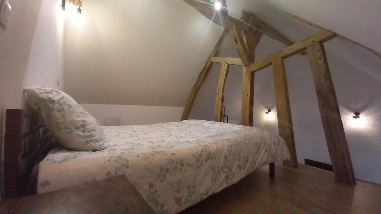 Tour-en-Sologne Logement Independant מראה חיצוני תמונה